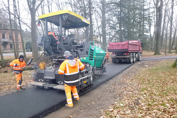 Asphalteinbau am 2. Dezember 2022