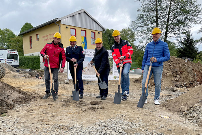 Spatenstich für den neuen Anbau am Gerätehaus