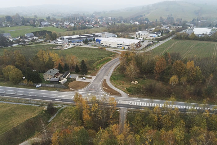 Blick auf die Abbiegespur S 156 Blick auf die Abbiegespur S 156