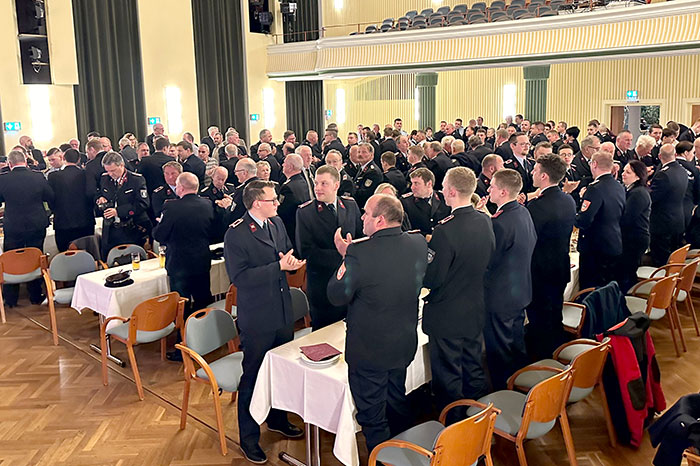 Kameraden zur Jahreshauptversammlung Kameraden zur Jahreshauptversammlung