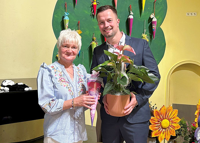 Schulleiterin Konstanze Beyer und Bürgermeister Alexander Sachse